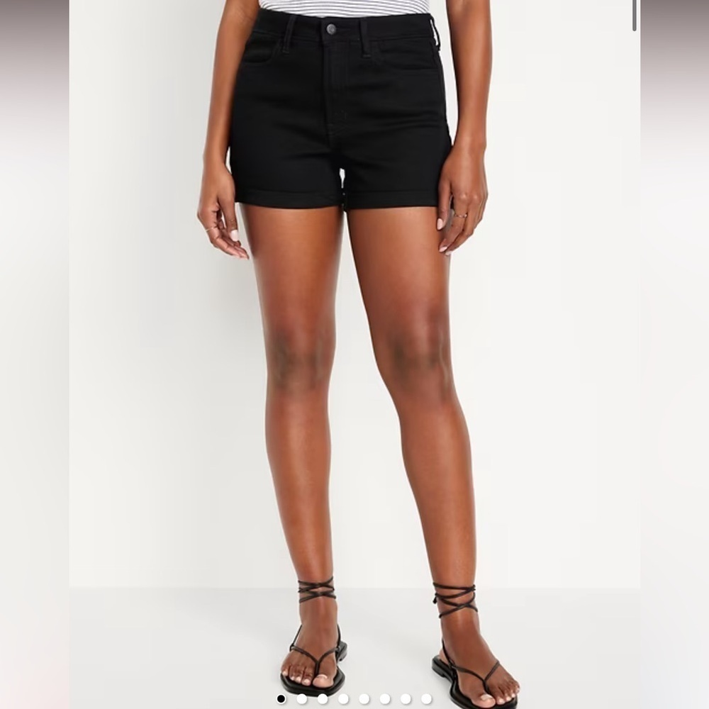 Universal Thread Black High Rise Denim Shorts Women’s Size 2